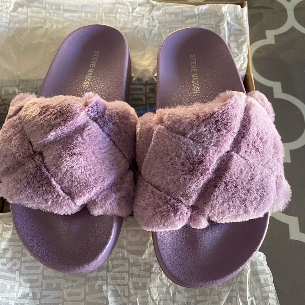 Steve Madden Slippers